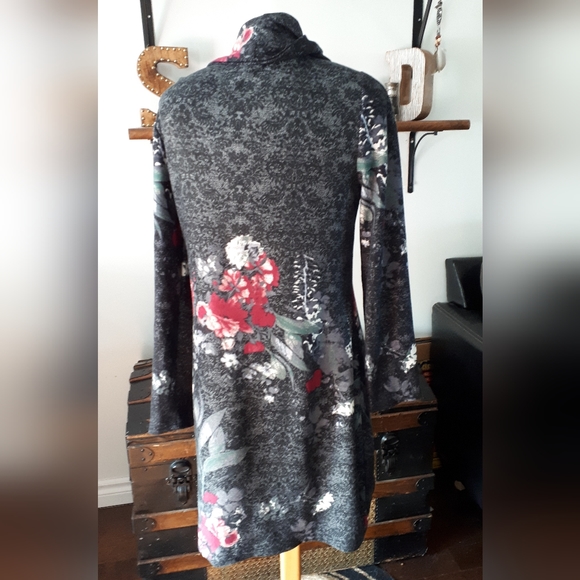 Tunic or dress - Picture 2 of 3